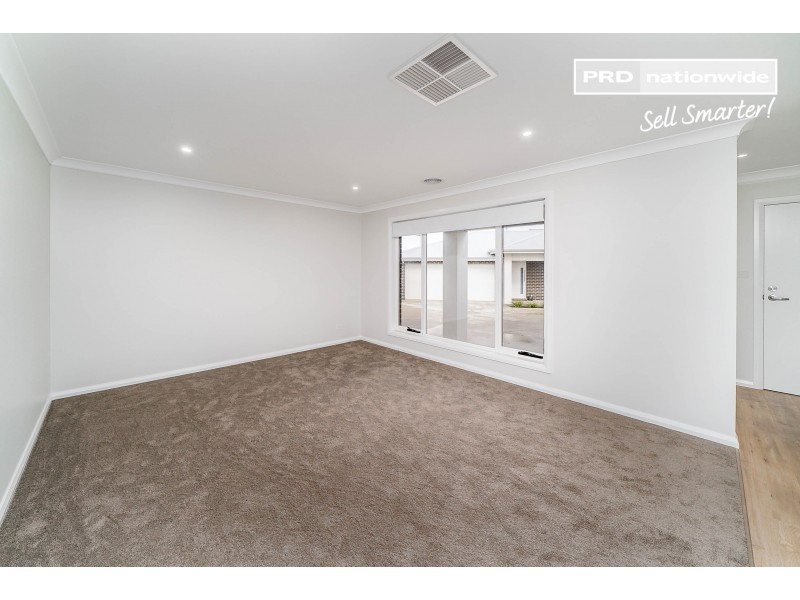 2/8 Wylie Court, Boorooma NSW 2650