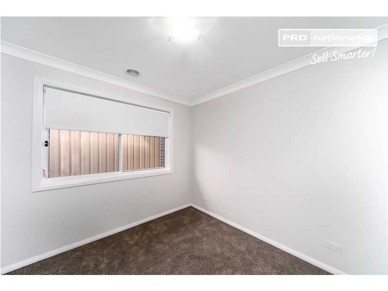 2/8 Wylie Court, Boorooma NSW 2650