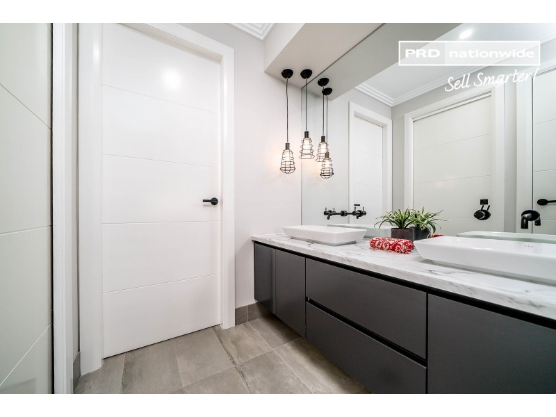 31 Kansas Drive, Tolland NSW 2650