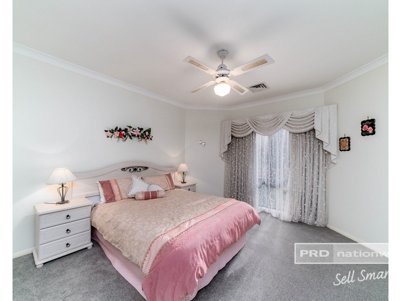 36A Dalkeith Avenue, Lake Albert NSW 2650