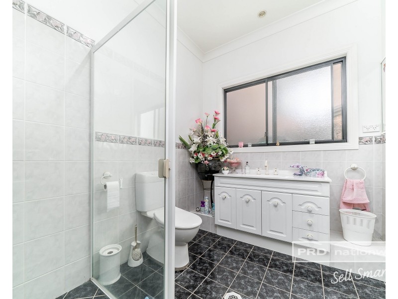 36A Dalkeith Avenue, Lake Albert NSW 2650