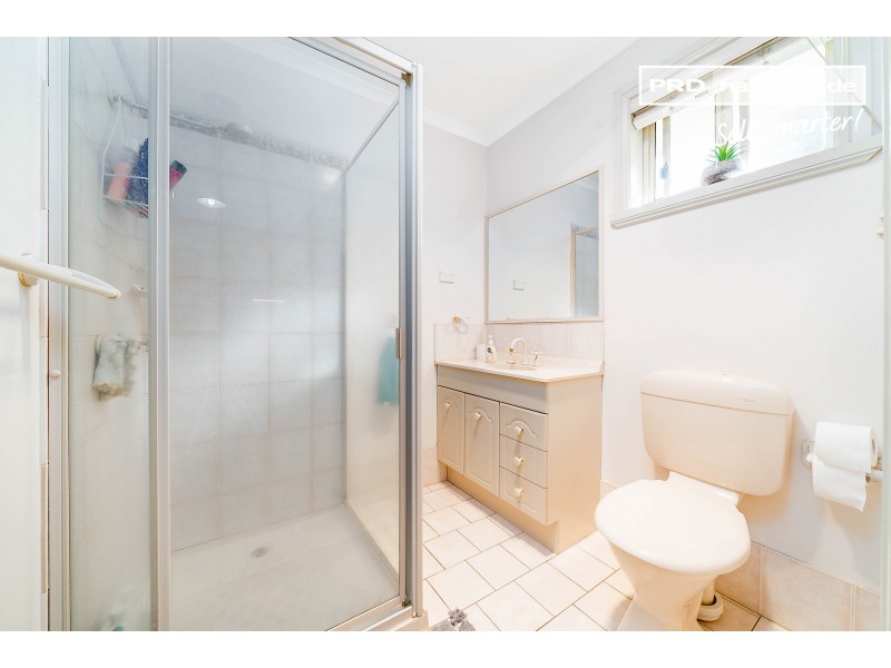 28 Roberts Way, Kooringal NSW 2650