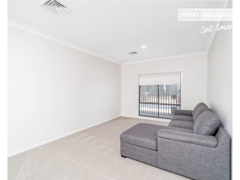 567 Kooringal Road, Lake Albert NSW 2650