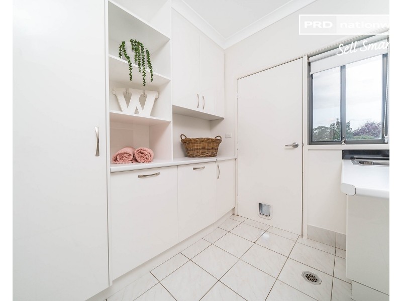 567 Kooringal Road, Lake Albert NSW 2650