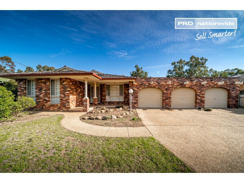 113 Dalkeith Avenue, Lake Albert NSW 2650