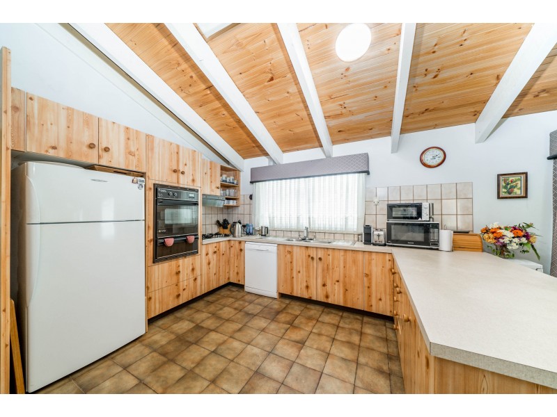 113 Dalkeith Avenue, Lake Albert NSW 2650