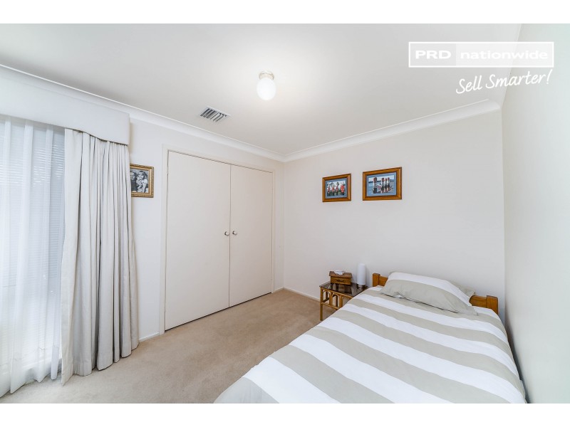 113 Dalkeith Avenue, Lake Albert NSW 2650
