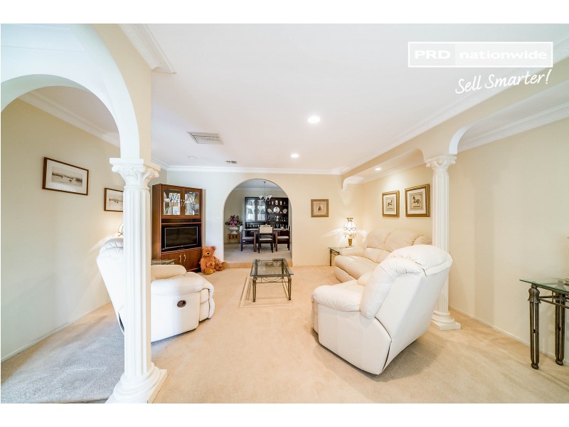 113 Dalkeith Avenue, Lake Albert NSW 2650