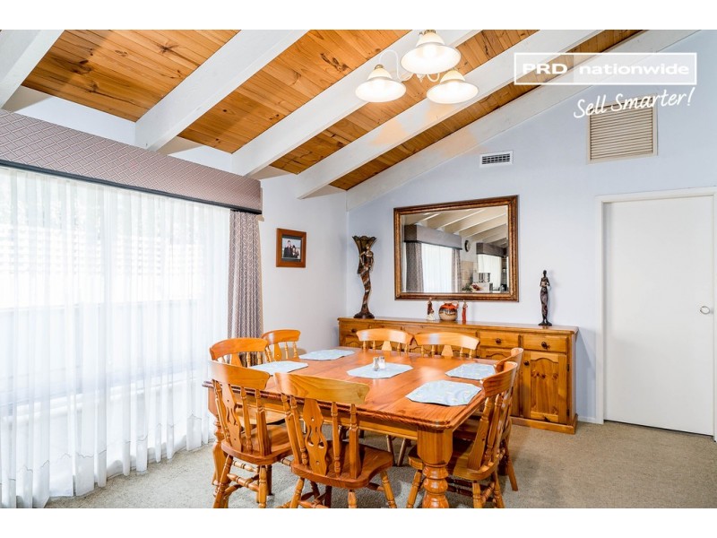 113 Dalkeith Avenue, Lake Albert NSW 2650