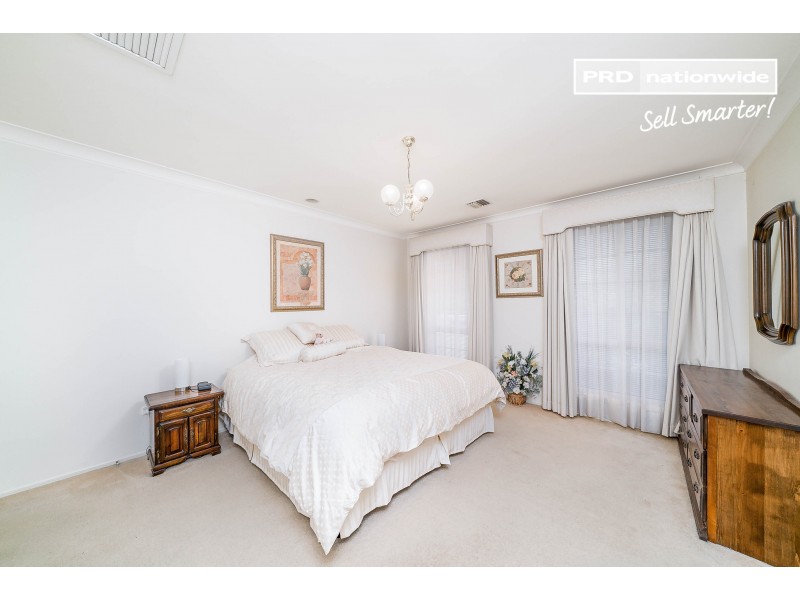 113 Dalkeith Avenue, Lake Albert NSW 2650