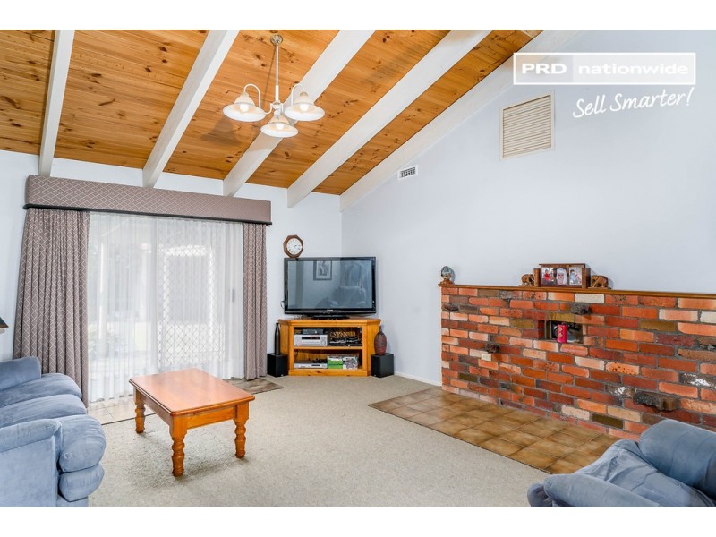 113 Dalkeith Avenue, Lake Albert NSW 2650