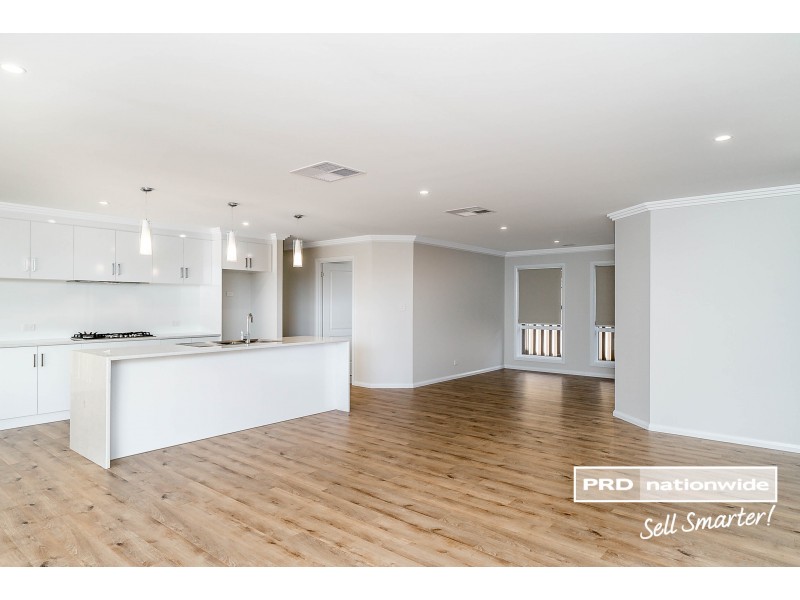 11 Thane Court, Lloyd NSW 2650