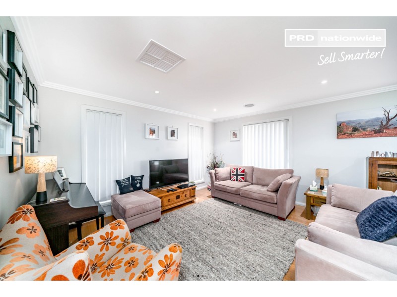 2/94 Brooklyn Drive, Bourkelands NSW 2650