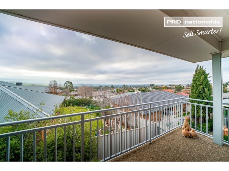 2/94 Brooklyn Drive, Bourkelands NSW 2650