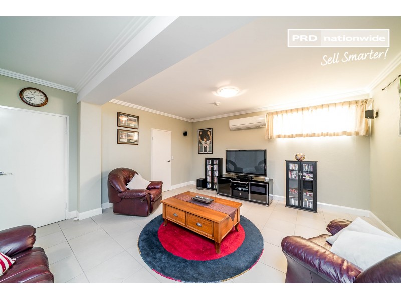 8 Clifton Street, Bourkelands NSW 2650