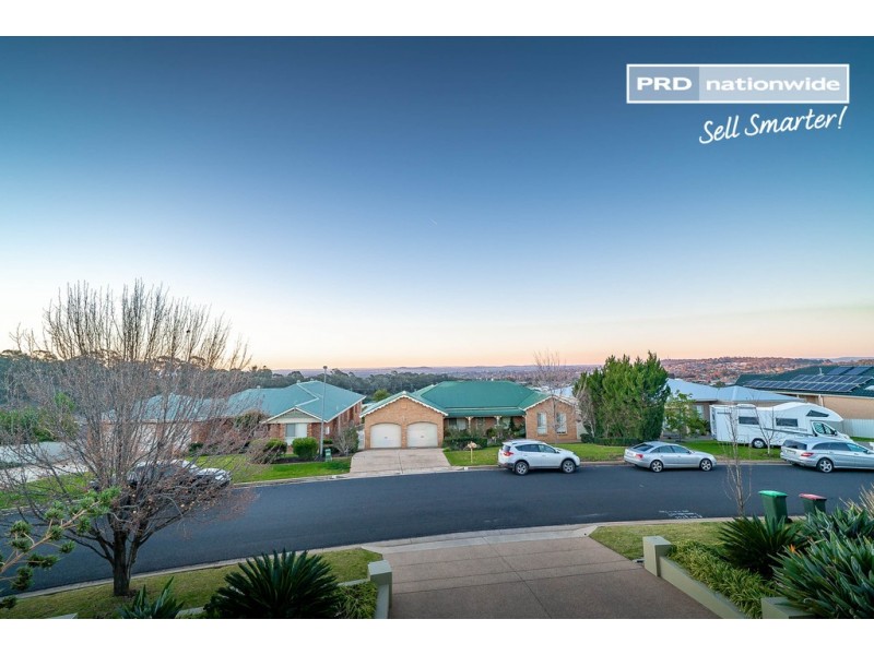 8 Clifton Street, Bourkelands NSW 2650