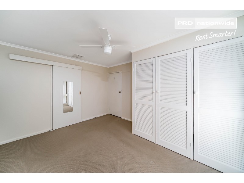 446 Lake Albert Road, Lake Albert NSW 2650