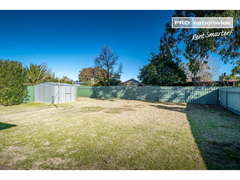446 Lake Albert Road, Lake Albert NSW 2650