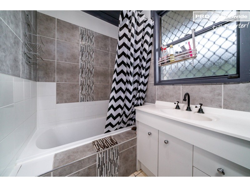 6 Mumford Street, Ashmont NSW 2650