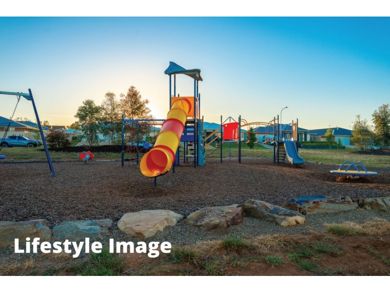 7 Sunvale Crescent, Estella NSW 2650