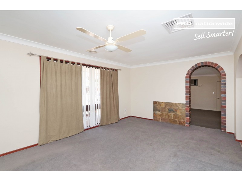 13 Grinton Avenue, Flowerdale NSW 2650