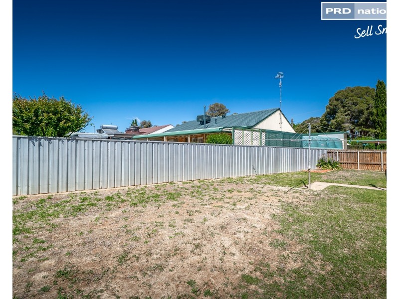1-3/7 Manoora Avenue, Mount Austin NSW 2650