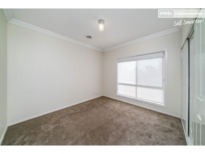 72 Jack Avenue, Mount Austin NSW 2650