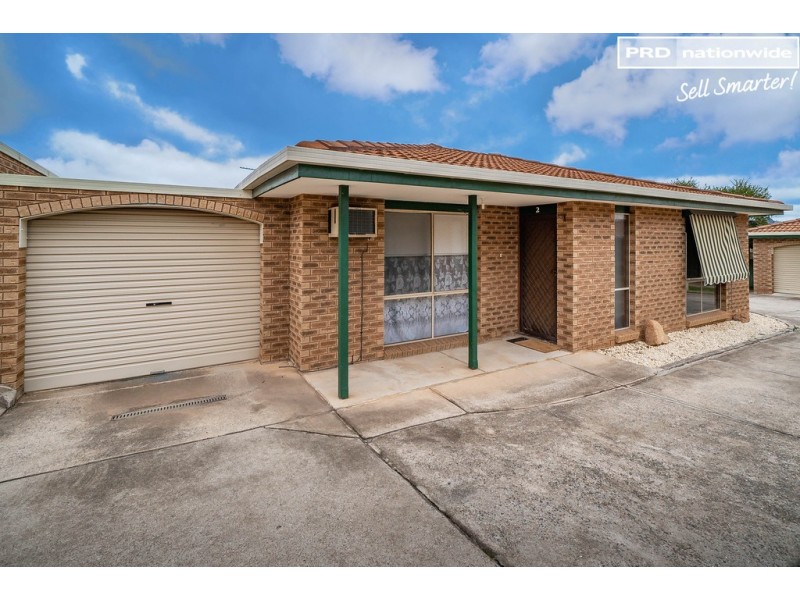 2/22 Dove Street, Mount Austin NSW 2650