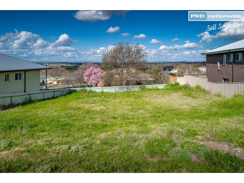 4 Stellway Close, Kooringal NSW 2650