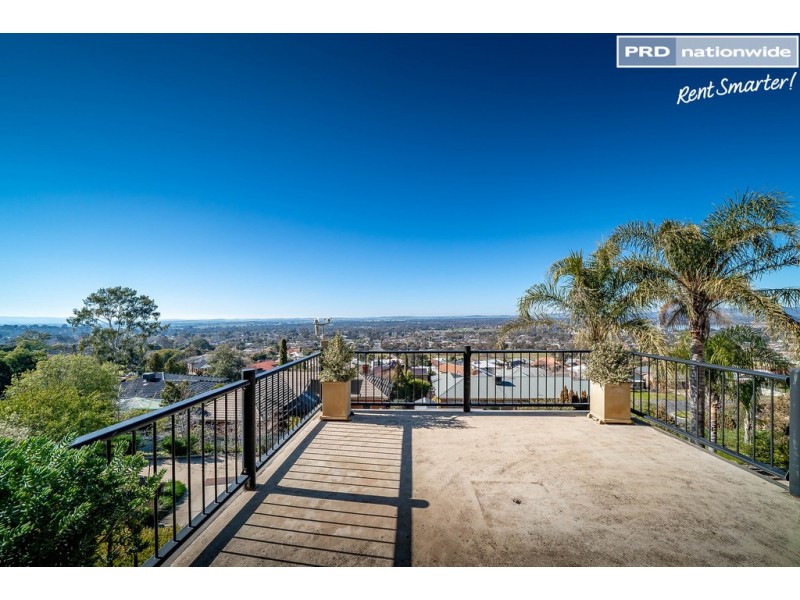 5 Gibbes Close, Kooringal NSW 2650