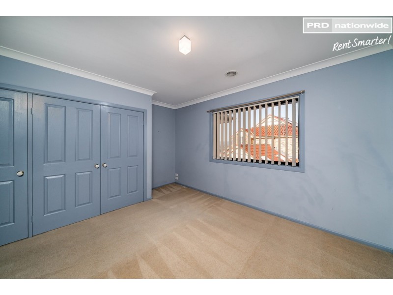 5 Gibbes Close, Kooringal NSW 2650