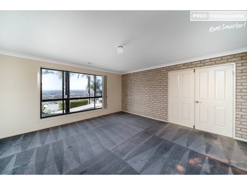 5 Gibbes Close, Kooringal NSW 2650