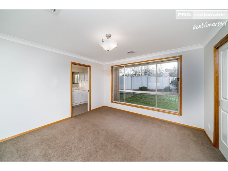 32 Franklin Drive, Estella NSW 2650