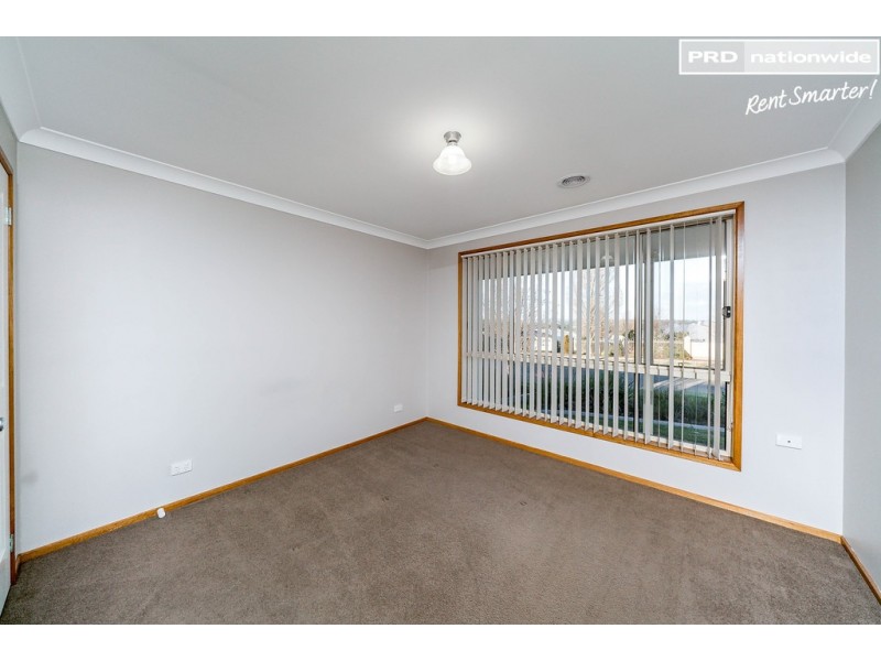 32 Franklin Drive, Estella NSW 2650