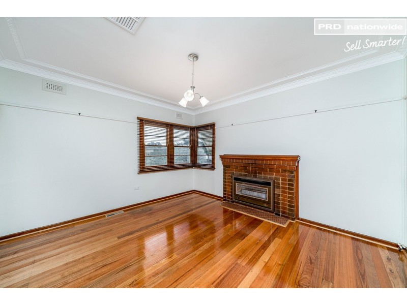 14 Rudd Street, Turvey Park NSW 2650