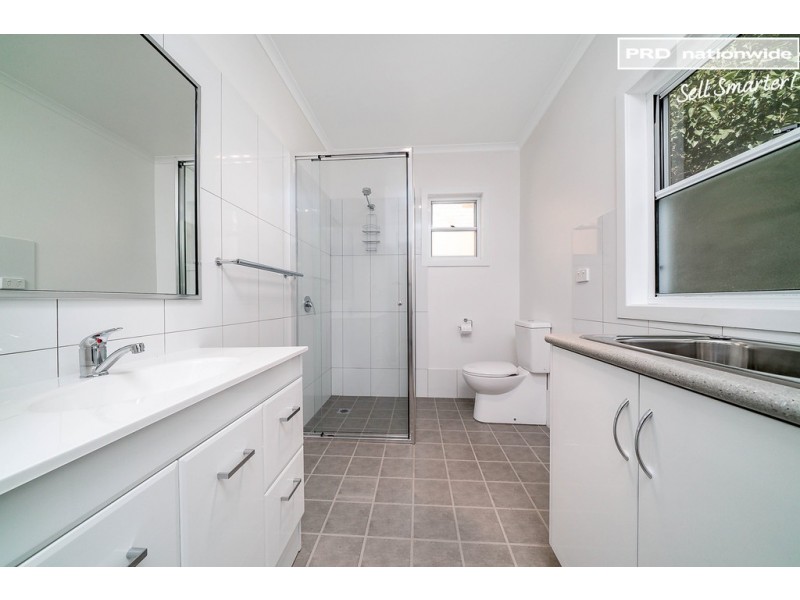14 Rudd Street, Turvey Park NSW 2650