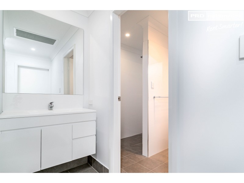 2 Hughes Court, Lloyd NSW 2650