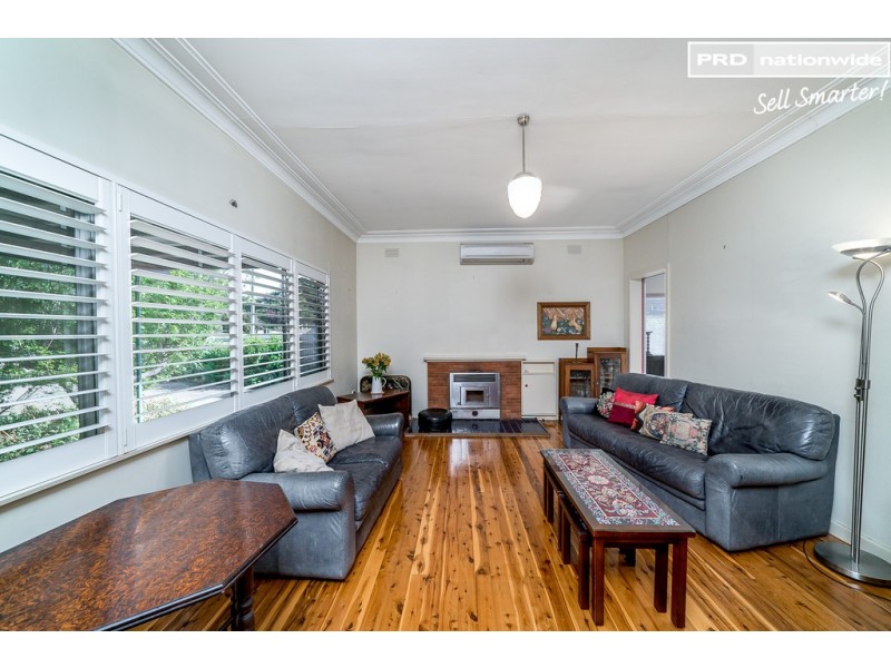 31 Plumpton Road, Kooringal NSW 2650