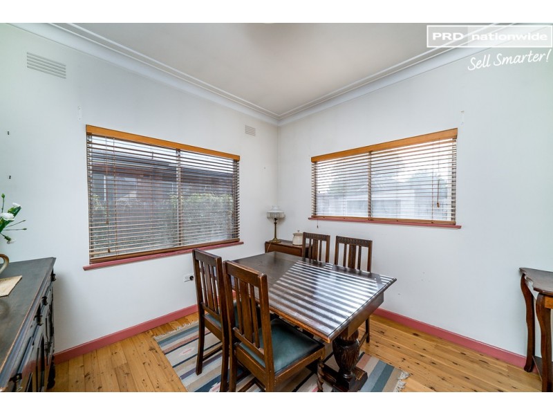 31 Plumpton Road, Kooringal NSW 2650