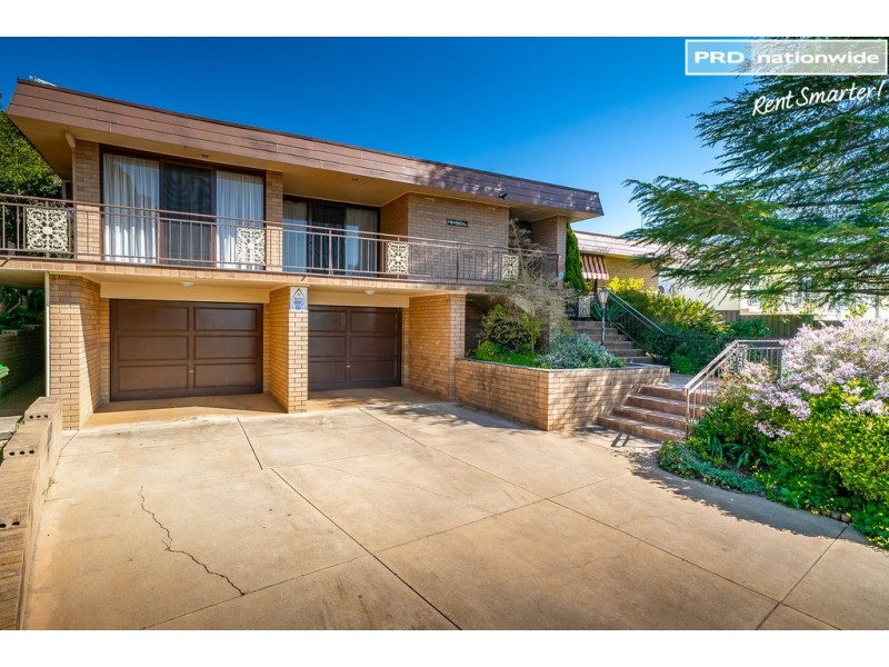 28 Lakeside Drive, Lake Albert NSW 2650