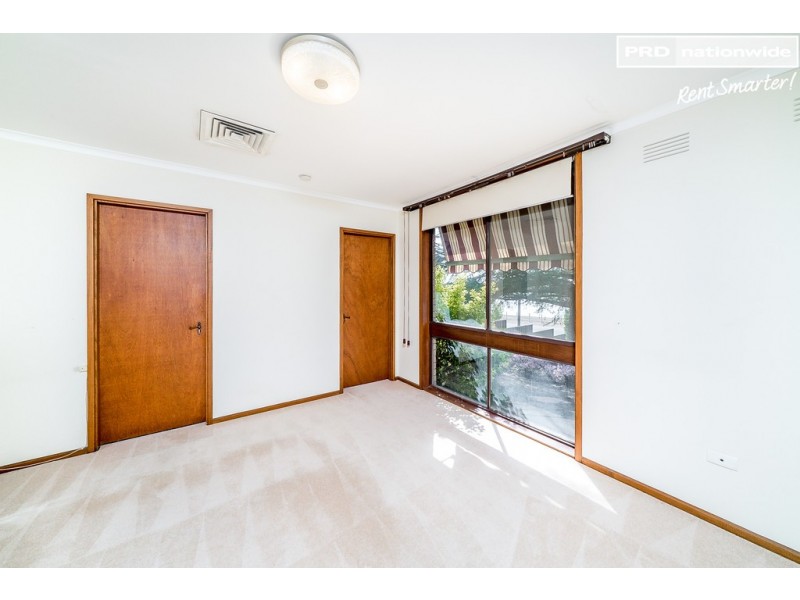 28 Lakeside Drive, Lake Albert NSW 2650