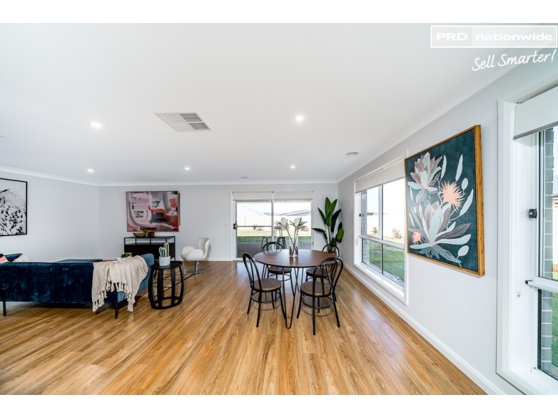 96 Barmedman Avenue, Gobbagombalin NSW 2650