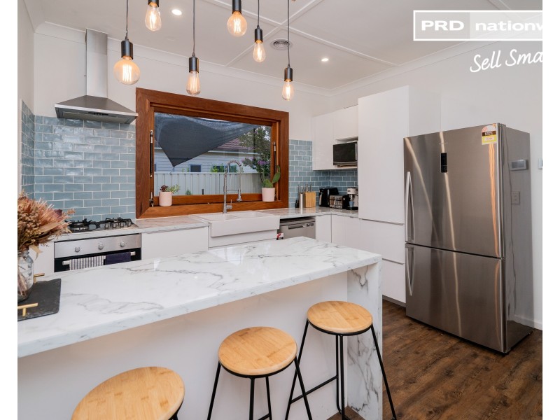 54 Gormly Avenue, Wagga Wagga NSW 2650