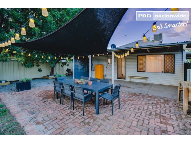 54 Gormly Avenue, Wagga Wagga NSW 2650