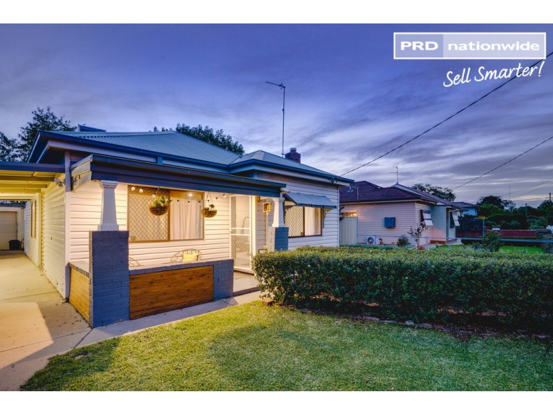 54 Gormly Avenue, Wagga Wagga NSW 2650