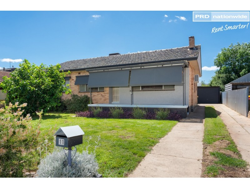 11 Karen Street, Tolland NSW 2650