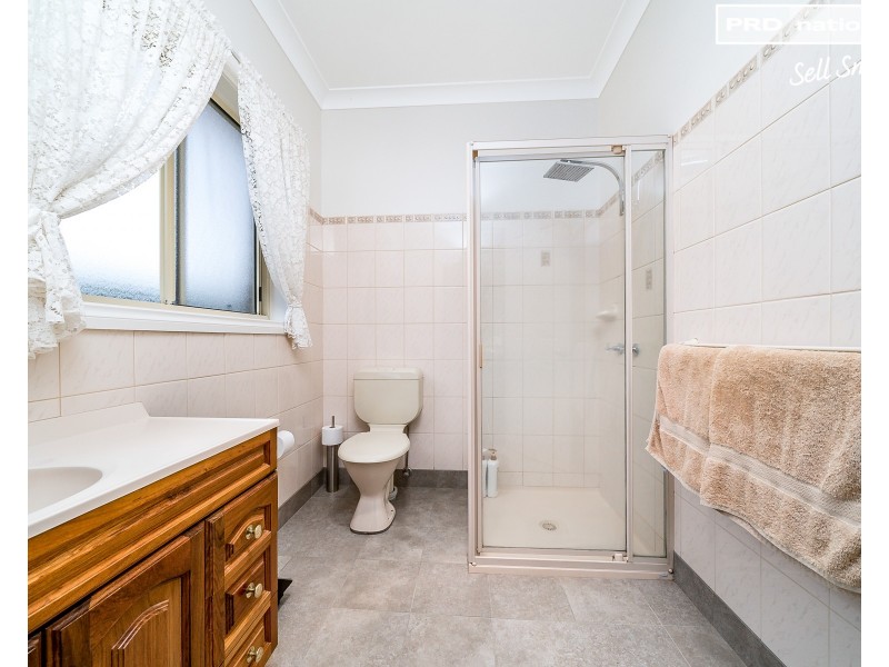 6 Campaspe Close, Springvale NSW 2650