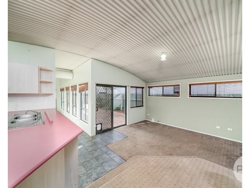 8 Albert Street, Wagga Wagga NSW 2650