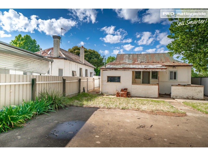 39 Crampton Street, Wagga Wagga NSW 2650