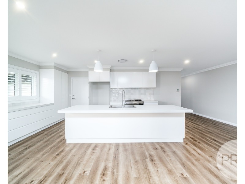 95 Coleman Street, Turvey Park NSW 2650